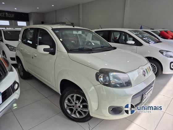 FIAT UNO 1.0 EVO VIVACE 8V FLEX 4P MANUAL FIAT UNO 1.0 EVO VIVACE 8V FLEX 4P MANUAL